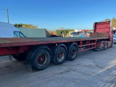 flatbed .